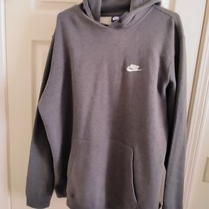 Nike heavyweight sweatshirt with hood